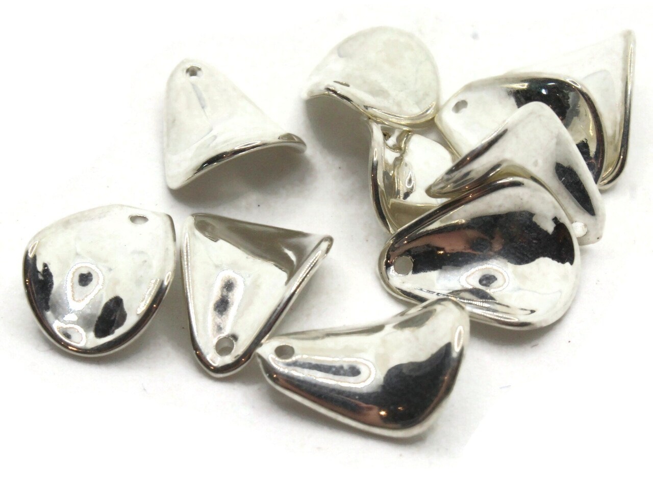 10 17mm Curved Pear Teardrop Vintage Silver Plated Plastic Beads